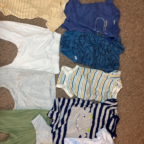 3-6 month clothes - Picture 2 of 5